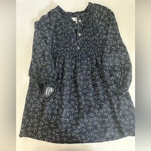 Girls Zara navy blue dress with cute detail. Size 5-6.